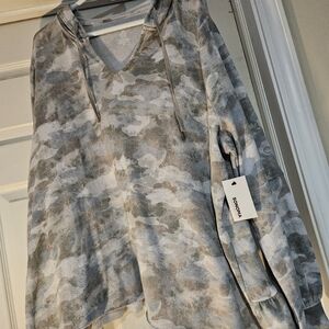 Sonoma Camo Print Hoodie in Gray and Cream Light Weight